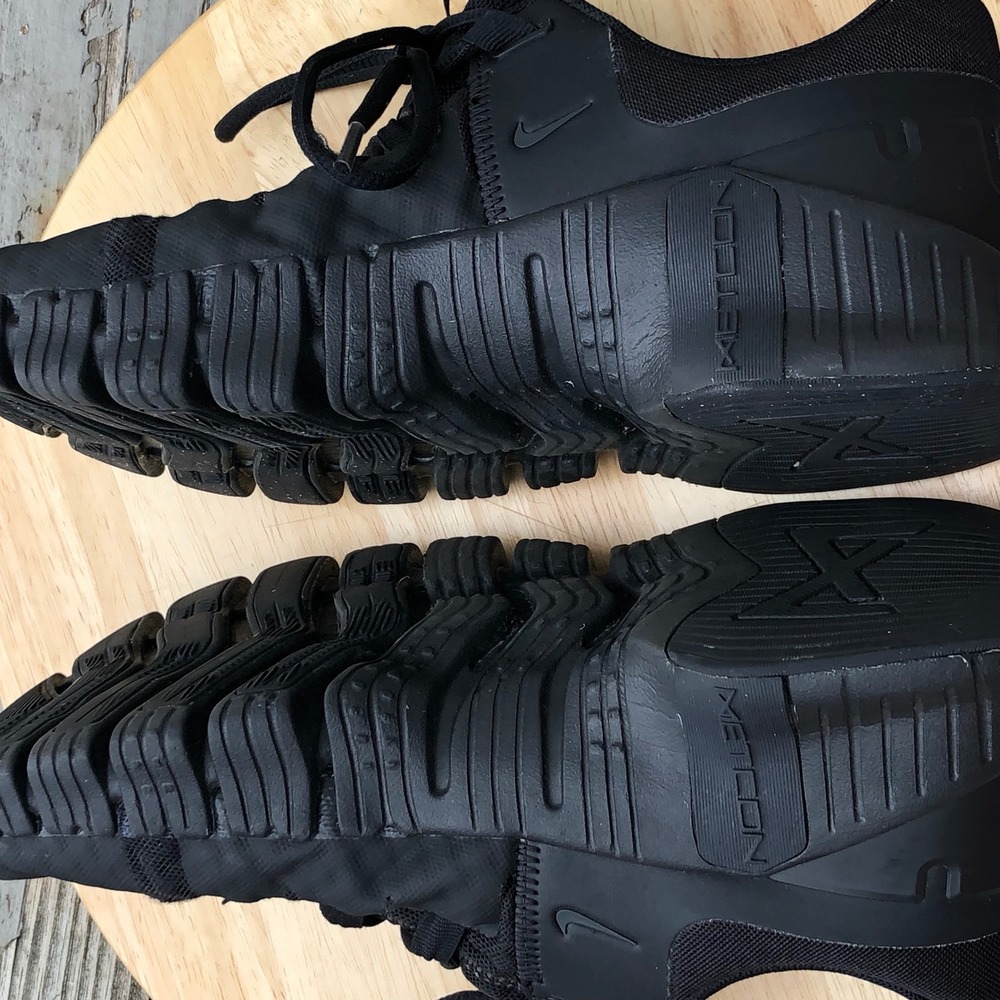 Nike Free Metcon 5 Training Shoes Womens 8.5 US Black Anthracite DV3950-004 Gym